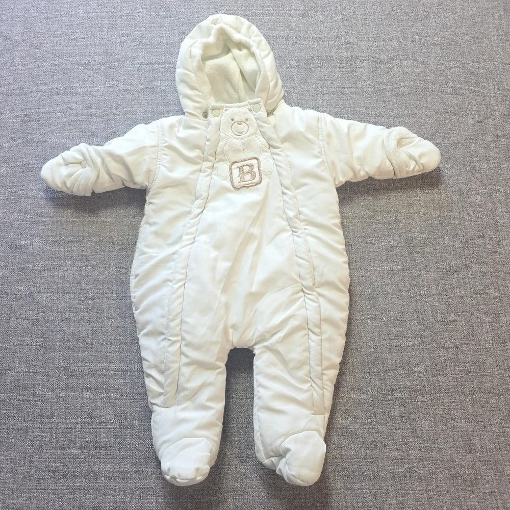 Gap Baby Snowsuit  Bebe Di Amour Lot of 3 snowsuits for 0-3 month White